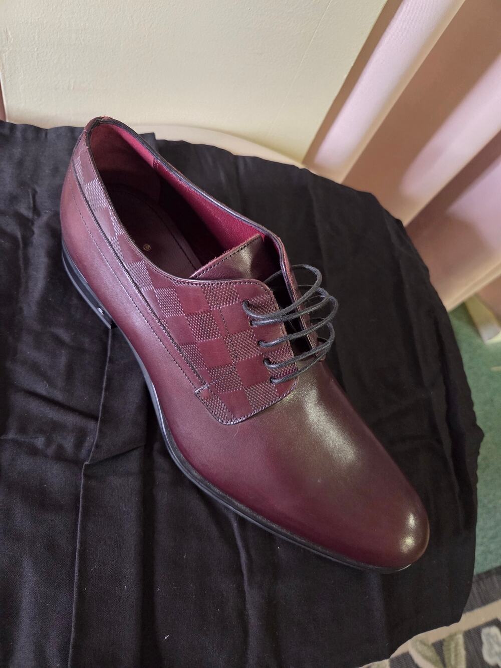 Men's LOUIS VUITTON  Loafer